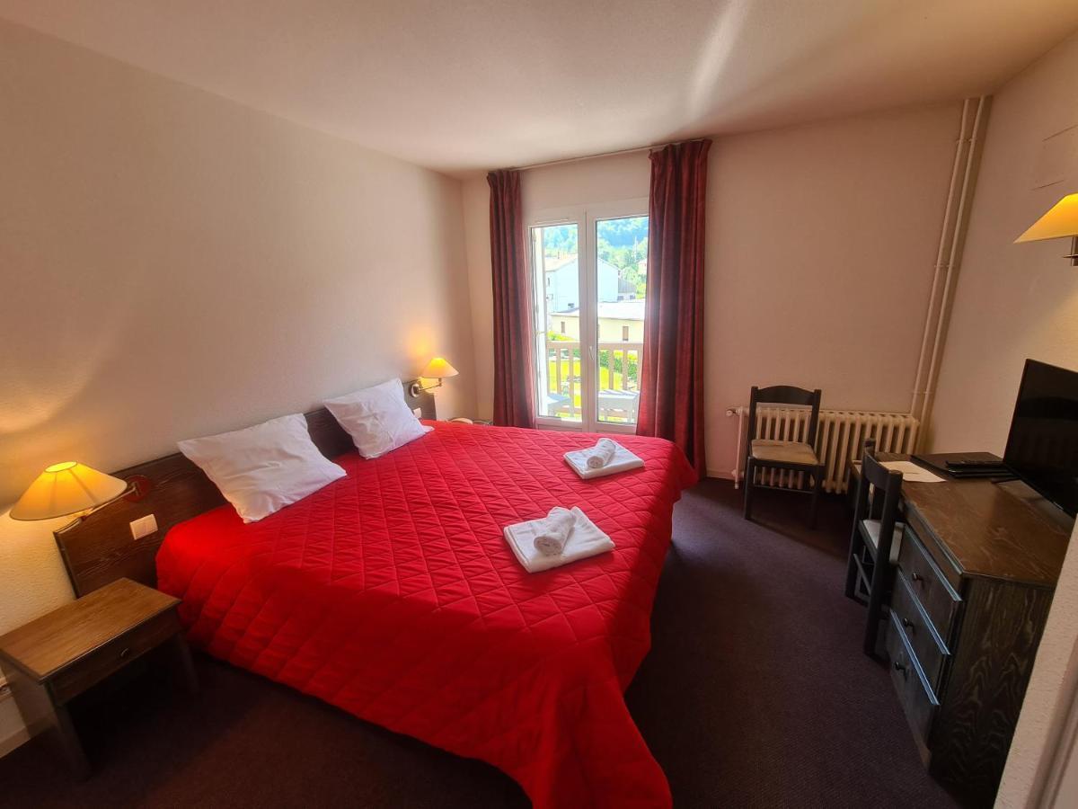 Hotel Le Montaigu Лю-Сен-Совер Екстер'єр фото